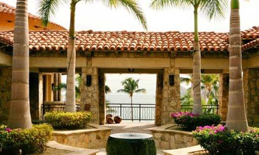 фото отеля Hacienda Beach Club and Residences