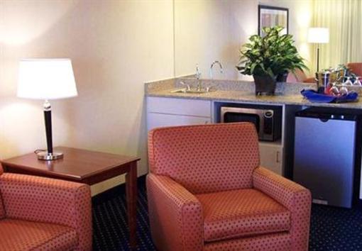 фото отеля Courtyard Memphis East Lenox Corporate Park