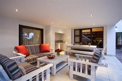 фото отеля Hyde Park Villas
