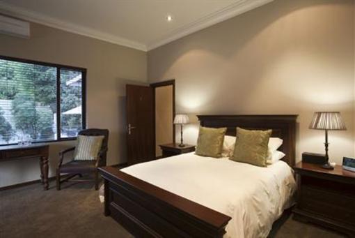 фото отеля Hyde Park Villas