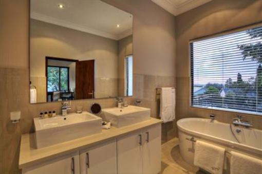 фото отеля Hyde Park Villas