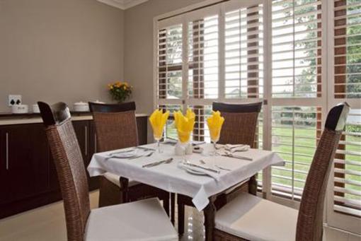 фото отеля Hyde Park Villas