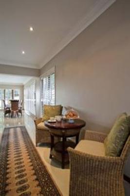 фото отеля Hyde Park Villas