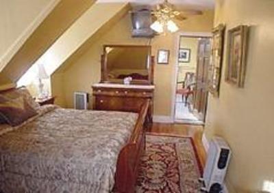 фото отеля Edgewood Manor Bed and Breakfast