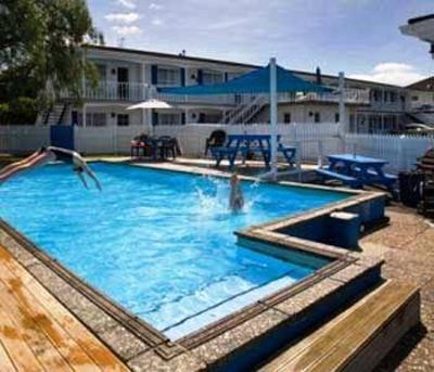 фото отеля Boundary Court Motor Inn