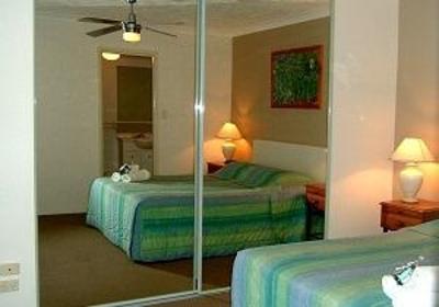 фото отеля Oceanside Cove Hotel Gold Coast