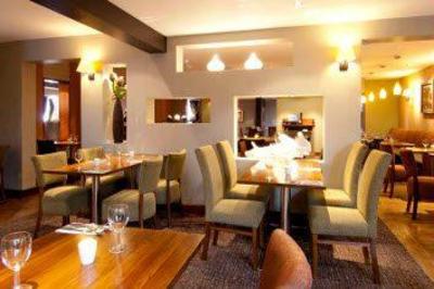 фото отеля Premier Inn Southampton Airport