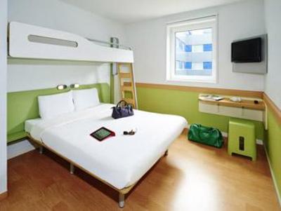 фото отеля Ibis Budget Zurich City West