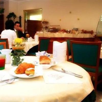 фото отеля Primhotel