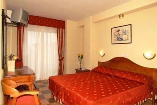 фото отеля Hotel Complejo Los Pintores Benalmadena