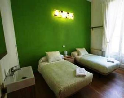 фото отеля Hostal els Angels