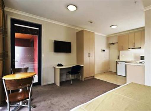 фото отеля Lygon Lodge Carlton