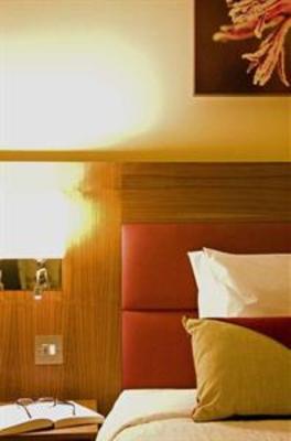фото отеля Hilton Garden Inn North Luton