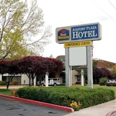 фото отеля BEST WESTERN PLUS Airport Plaza Hotel