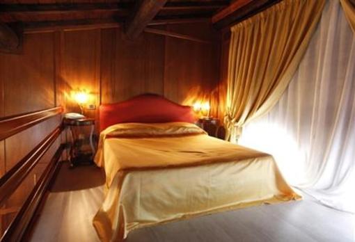 фото отеля Villa La Fornacina