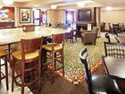 фото отеля Holiday Inn Express Saugus Logan Airport