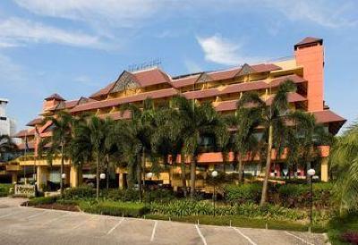 фото отеля Hotel Novotel Batam