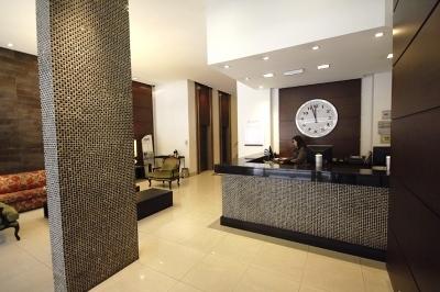фото отеля Roochelle Corporate Hotel