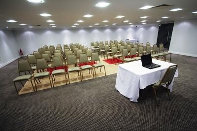 фото отеля Roochelle Corporate Hotel