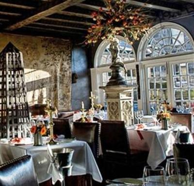 фото отеля Witchery by the Castle Hotel Edinburgh