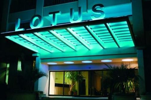 фото отеля Golden Lotus Hotel