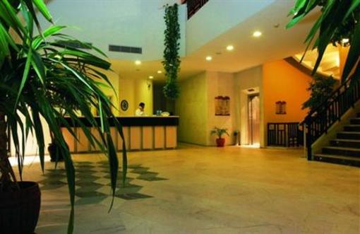 фото отеля Golden Lotus Hotel