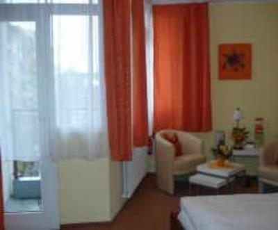 фото отеля Hotel-Pension Bregenz