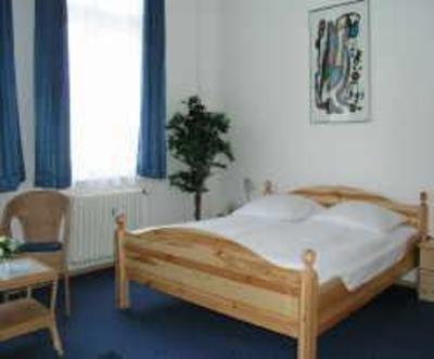 фото отеля Hotel-Pension Bregenz