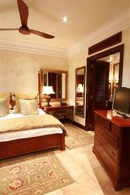 фото отеля Forest Suites Hotel