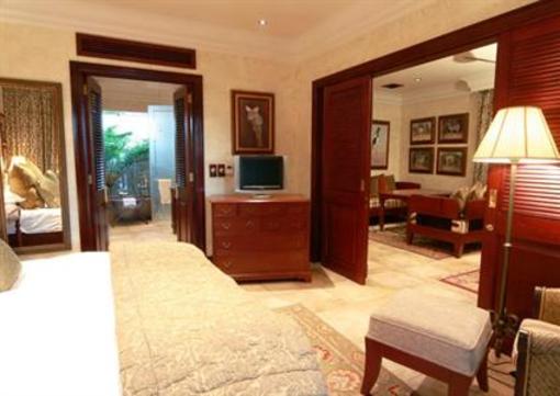 фото отеля Forest Suites Hotel
