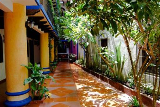 фото отеля Hotel Jardines del Carmen