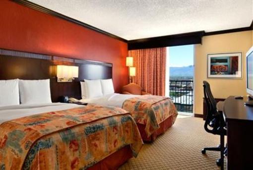 фото отеля Crowne Plaza Albuquerque