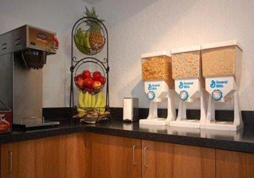 фото отеля Econo Lodge & Suites Spokane