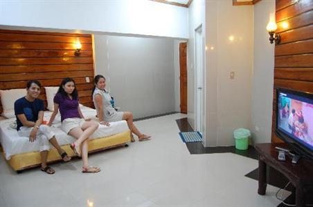 фото отеля Dumaluan Beach Resort