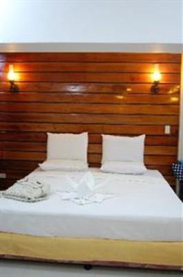 фото отеля Dumaluan Beach Resort