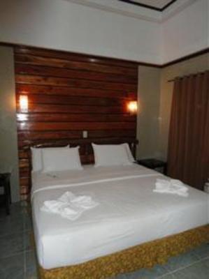 фото отеля Dumaluan Beach Resort