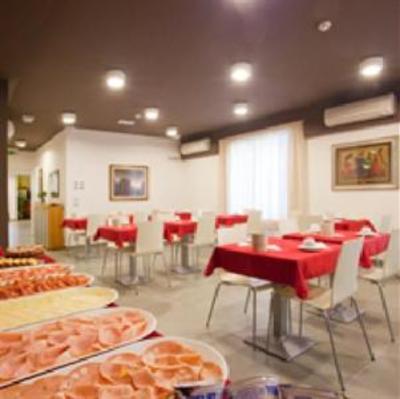 фото отеля Hotel Raffaello Caorle