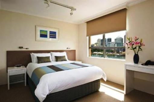 фото отеля Harbourside Apartments Sydney