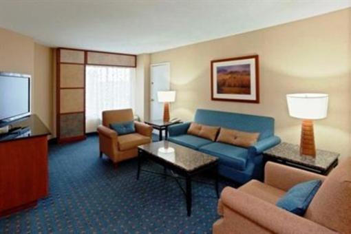 фото отеля Crowne Plaza Dulles Airport Hotel