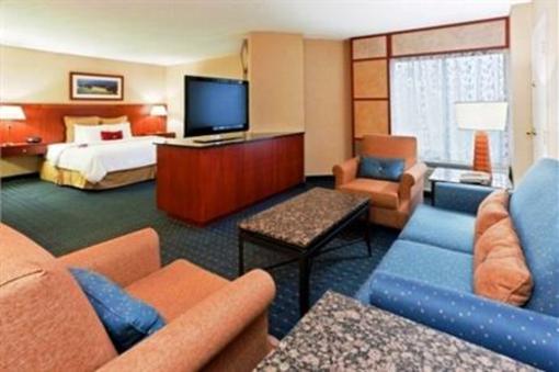 фото отеля Crowne Plaza Dulles Airport Hotel