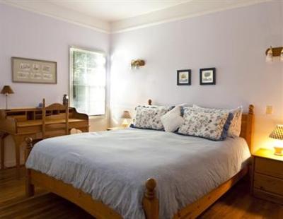 фото отеля Cheshire Cat Inn