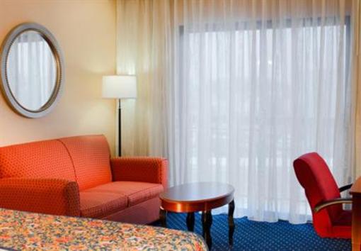 фото отеля Courtyard by Marriott Indianapolis Airport