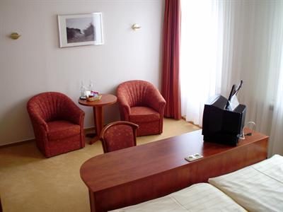 фото отеля Hotel Royal Elmshorn