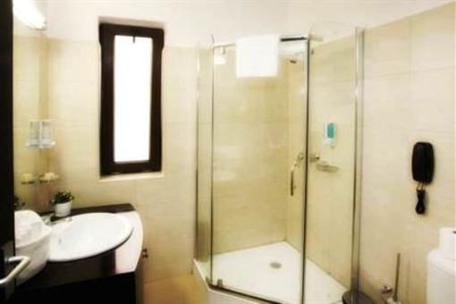 фото отеля Avis Hotel