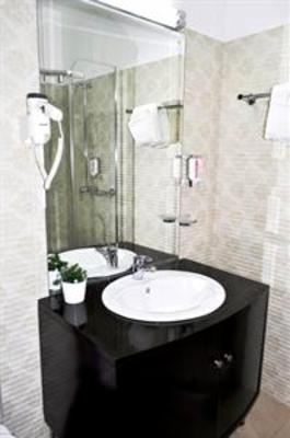 фото отеля Avis Hotel
