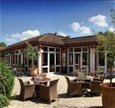 фото отеля Hotel Kyriad Nimes Ouest