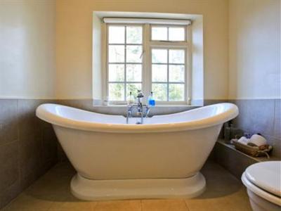 фото отеля Charterhouse Retreat