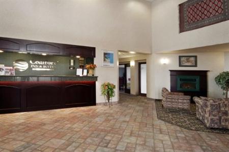 фото отеля Comfort Inn & Suites Airport Calgary