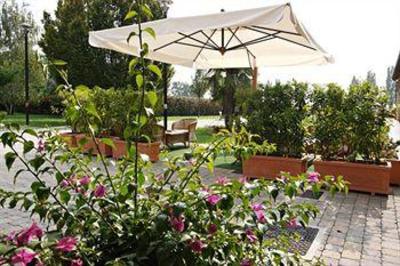 фото отеля Gabarda Carpi Hotel