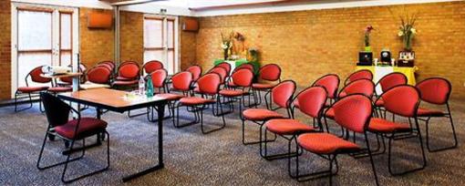 фото отеля Novotel Valenciennes Aerodrome